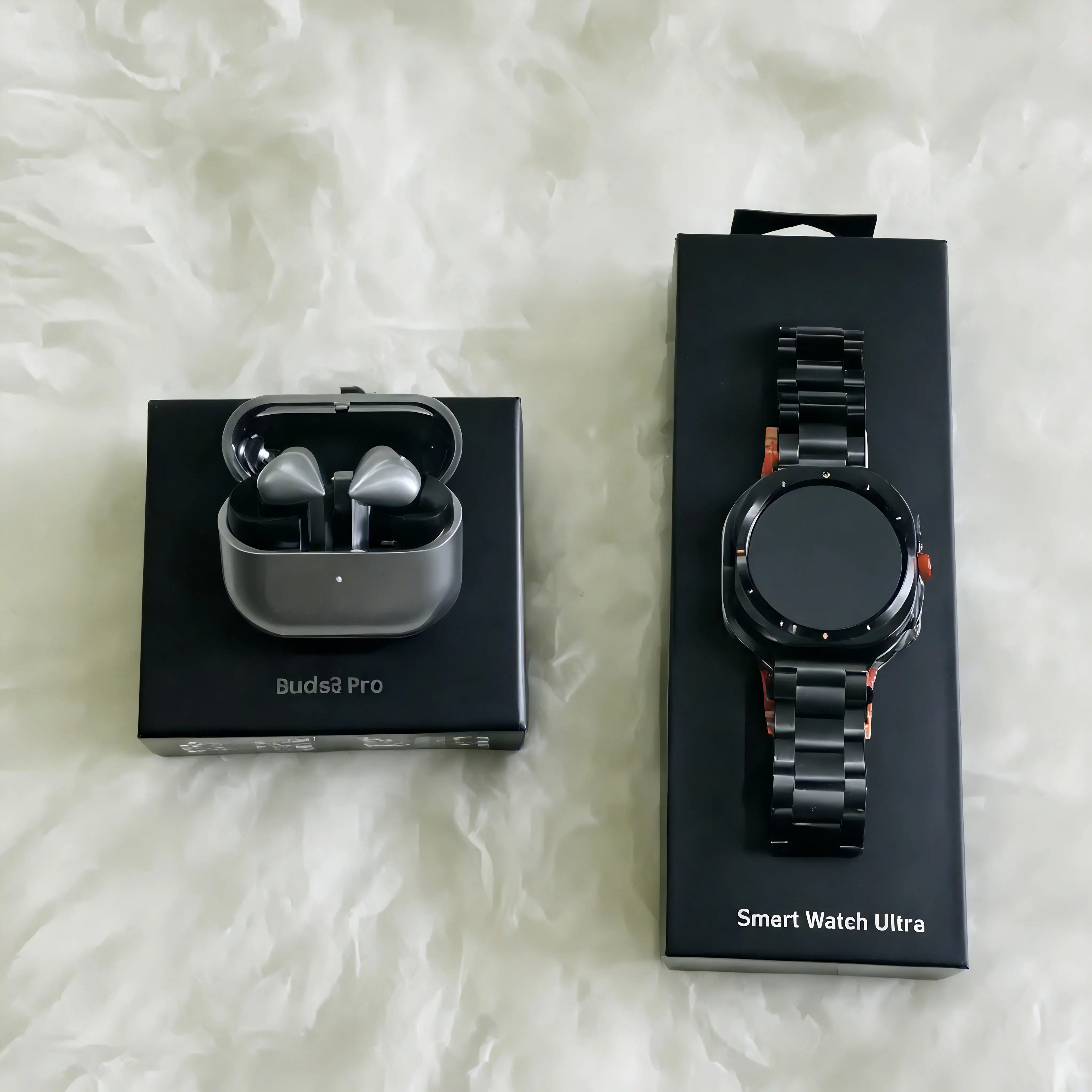 Samsung Smart Watch Ultra + Samsung Galaxy Buds 3 Pro